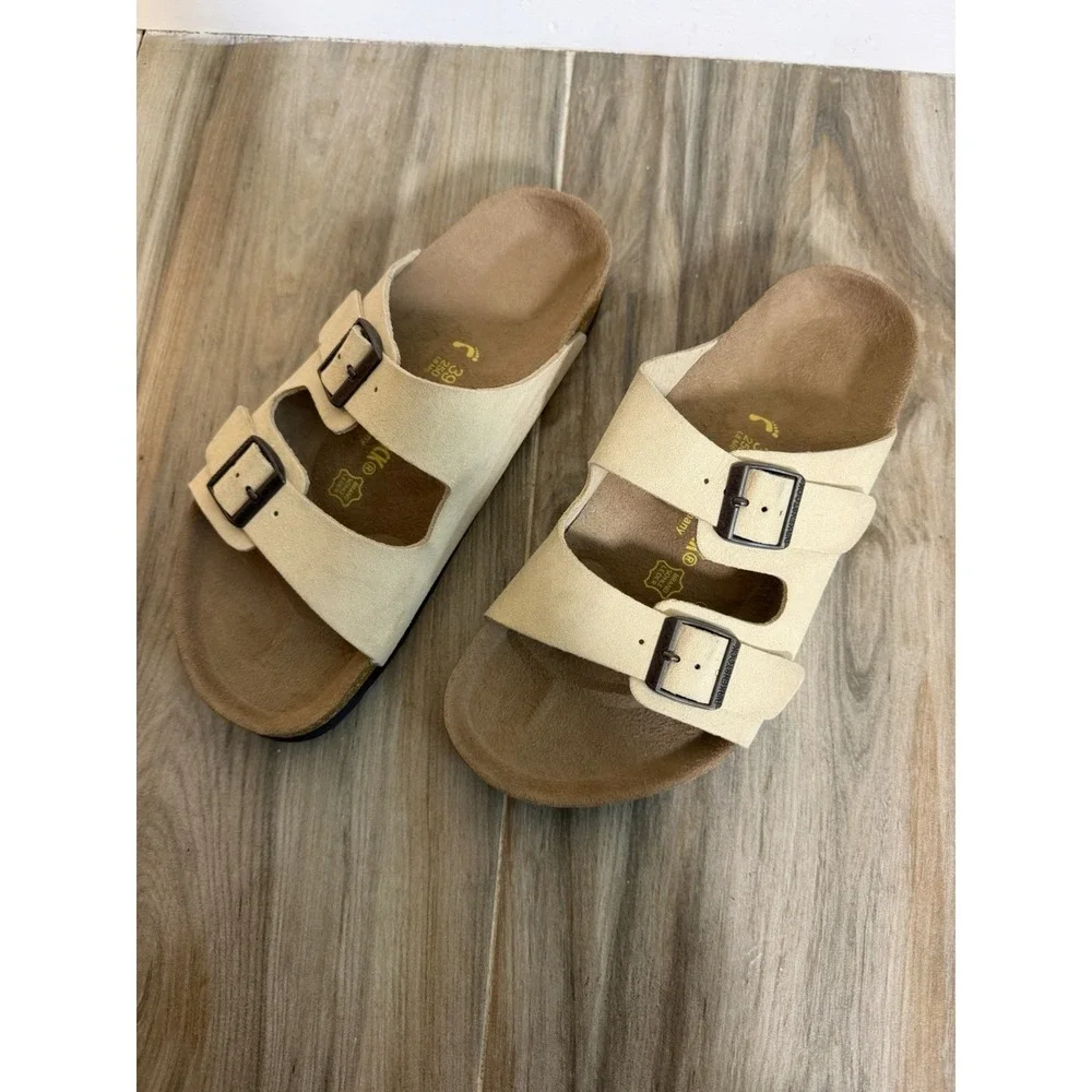Birkenstock Arizona Women's Size 39 / 8 US‎ Tan Beige Suede Leather Minimalist